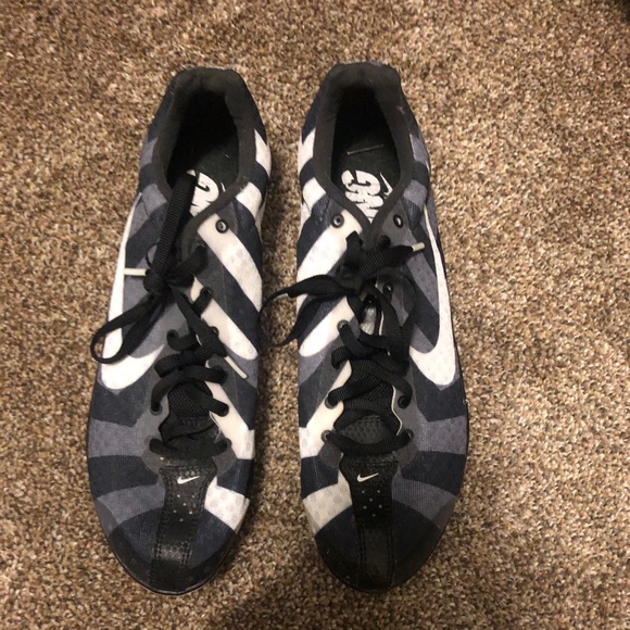 Nike running shoes - Picture 1 of 3